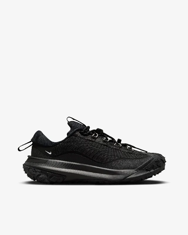 Comme Des Garçons Homme Plus - Nike ACG Mountain Fly 2 Low Sneakers - (Black)