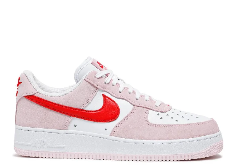 Nike Air Force 1 07 QS Valentine's Day Love Letter