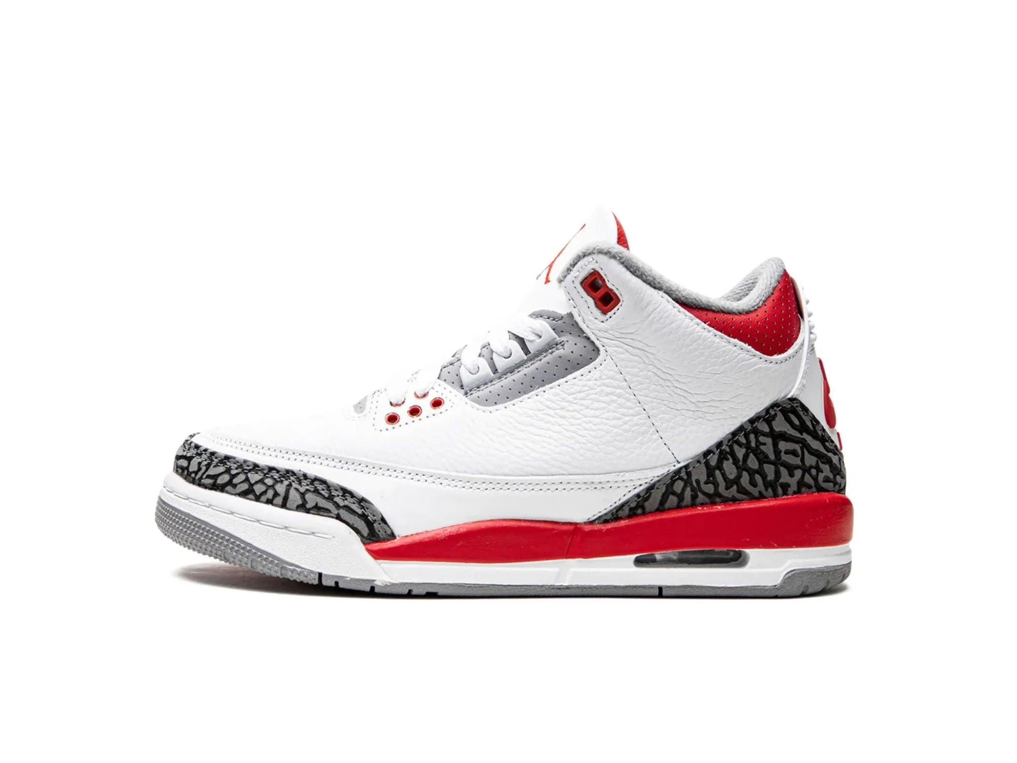 Nike Air Jordan 3 Retro "Fire Red (2022)"