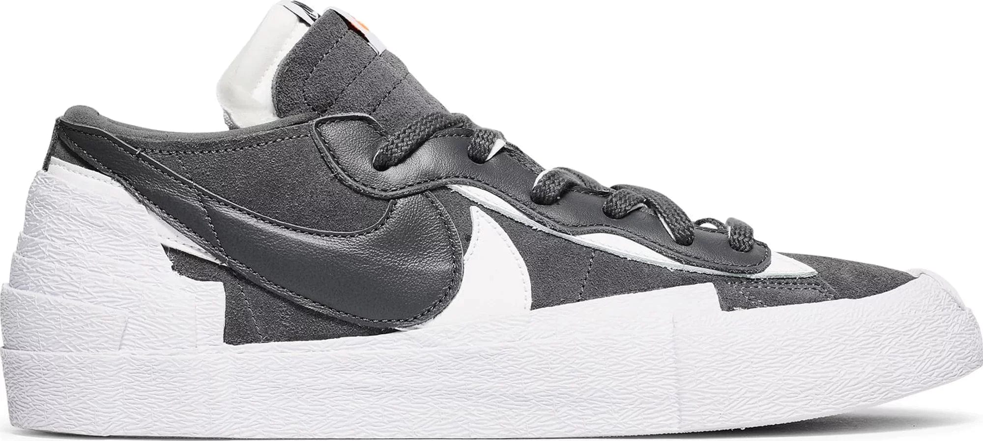 Nike Blazer Low sacai Iron Grey