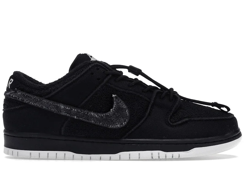 Nike Sb Dunk Low Gnarhunters